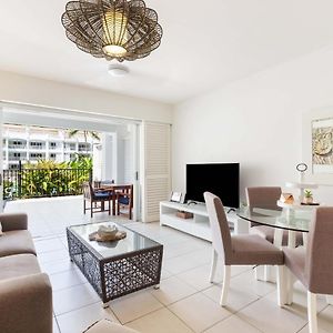 Two-Bedroom Apartment Bottlebrush